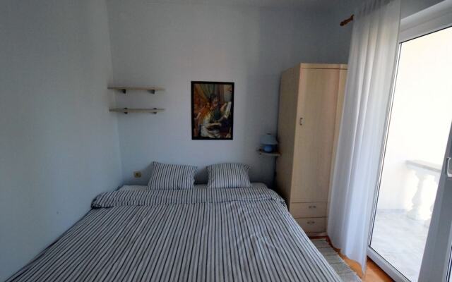 Halapir Apartment