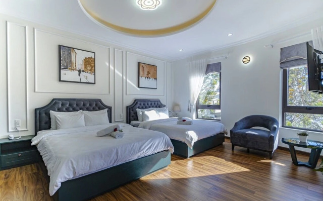 N Queen Apartment Hotel