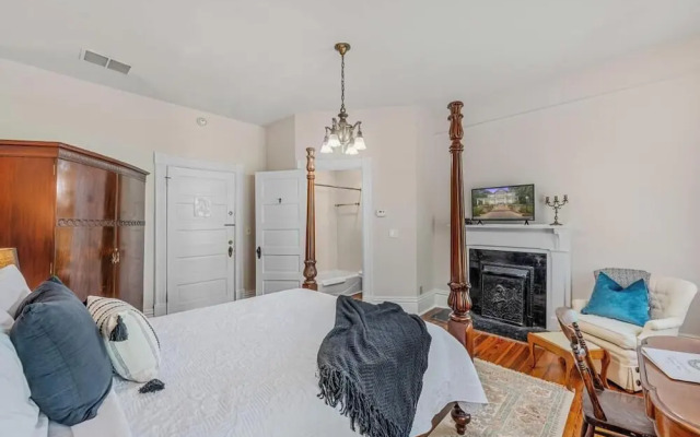 The Veranda Historic Inn