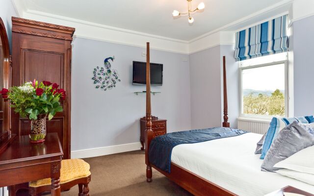Beaumont House with FREE off-site Health Club - Adults Only