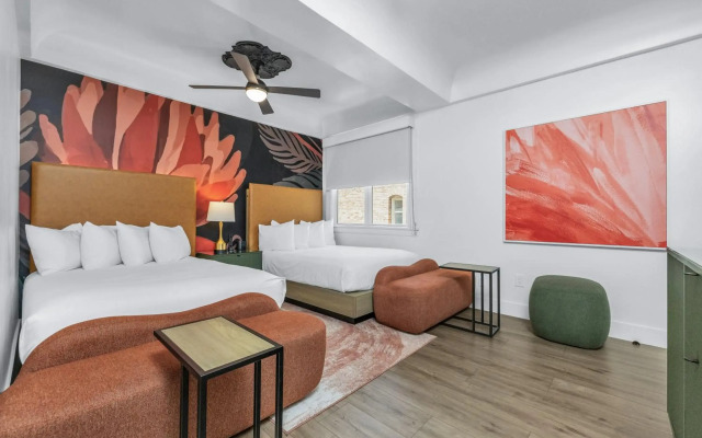 Nob Hill Hotel