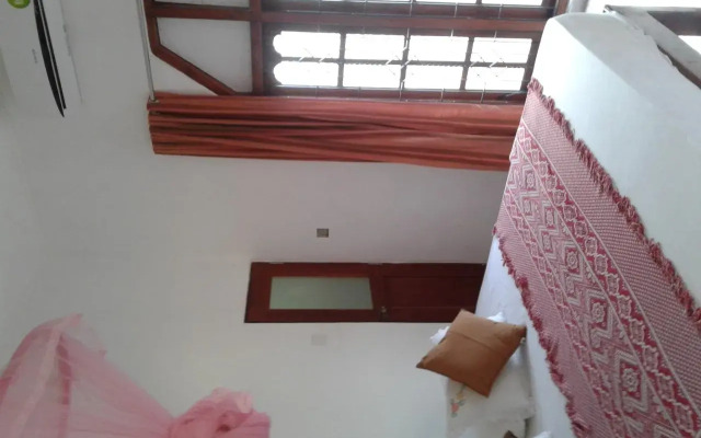 Lakeside resort Habarana