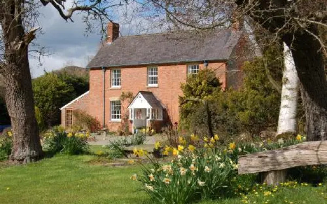 The Farm Snead Bed & Breakfast