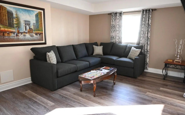 Elgin Suite
