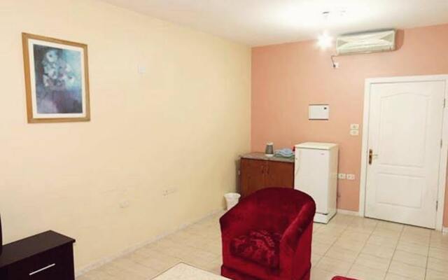 AL-Wahi Suit Apartments