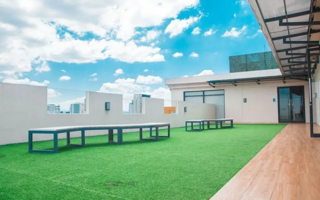 Huge 2Bedroom Staycation 4pax allowable 8pax Suite