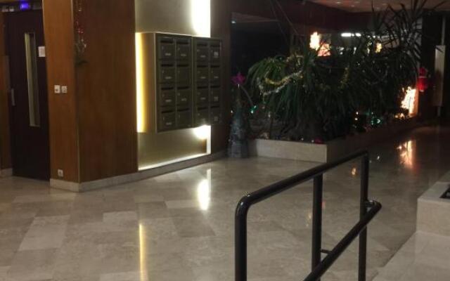 T2 hyper centre bord de Loire Parking