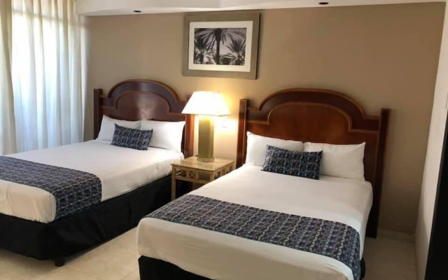 Hotel Zona Dorada Suites