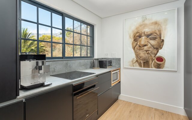 Modern Apartment in De Waterkant | Private Rooftop