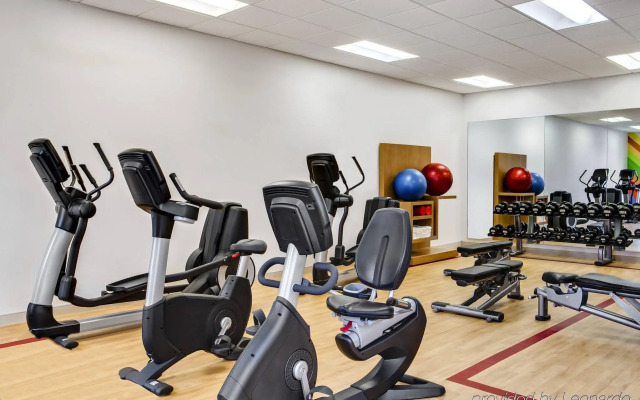 Wyndham Omaha / West Dodge