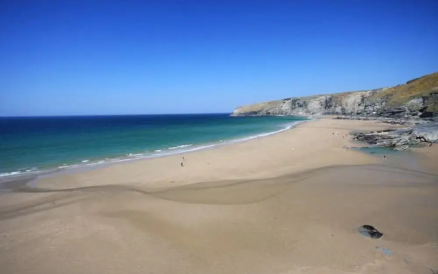Crowsnest - Overlooking Trebarwith Strand