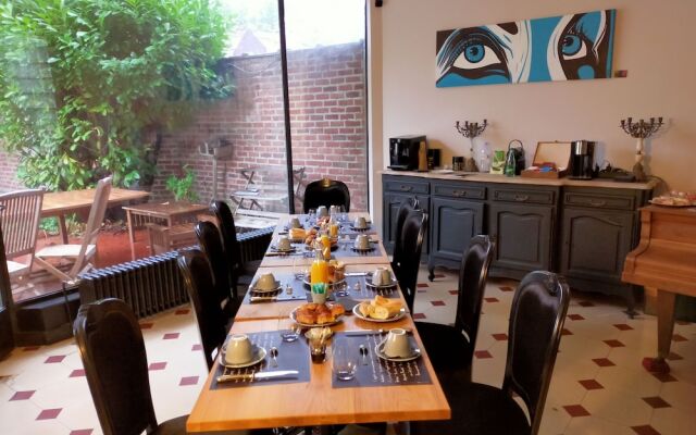La Maison Bleue