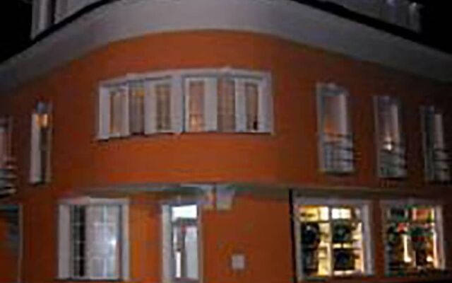 Villa Lucia Apartments & Rooms