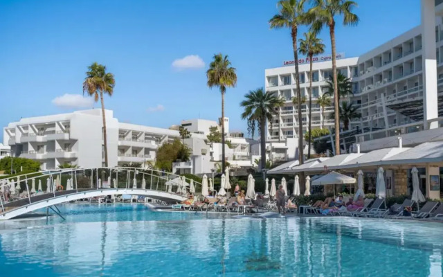 Leonardo Plaza Cypria Maris Beach Hotel & Spa