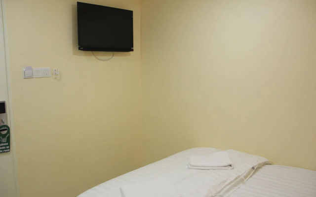 Royale City Hotel