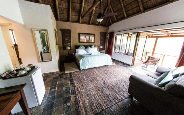 Fish Eagle Manor