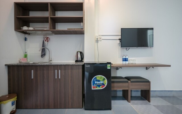 Joy House & Apartment