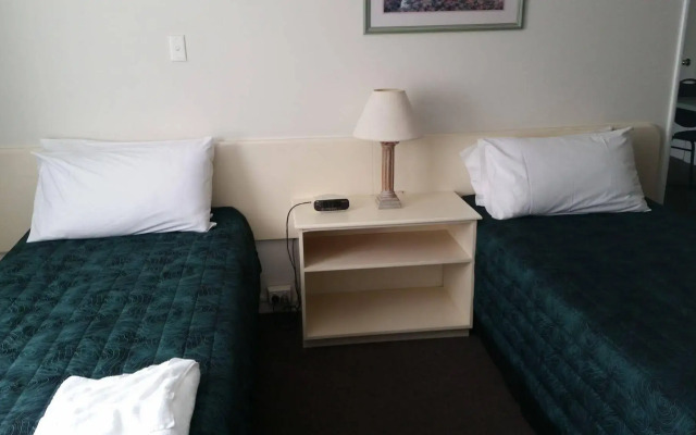 Southport Motel & Apartments