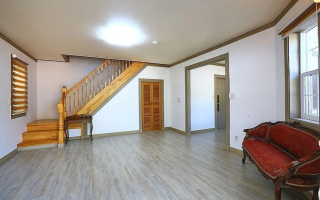 Haena Pension