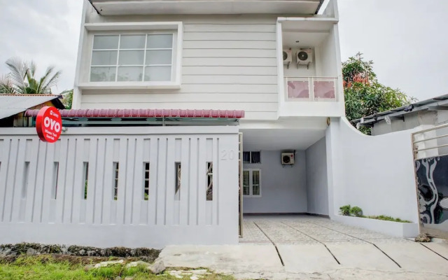 Wisma Yani Syariah by OYO Rooms