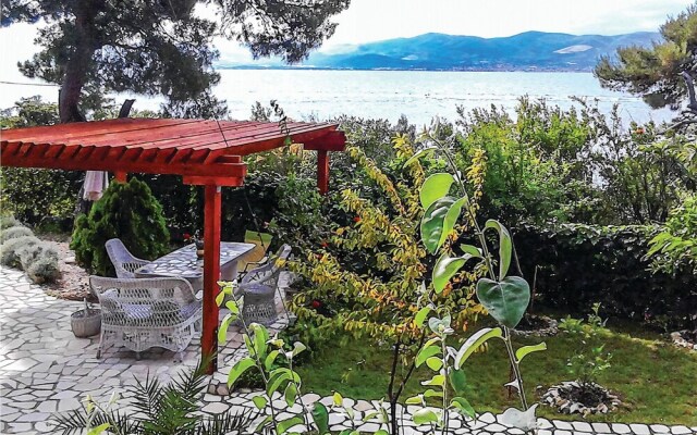 Beautiful Home in Split With Wifi and 3 Bedrooms