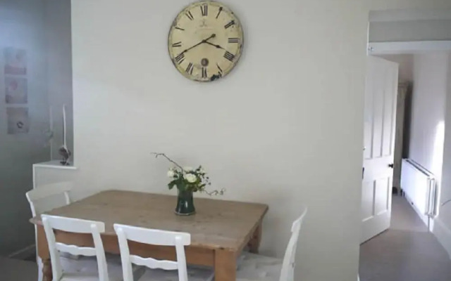 Hawksdale Lodge
