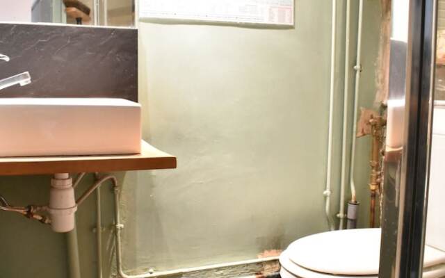 Cosy Studio Apartment in Paris 14th