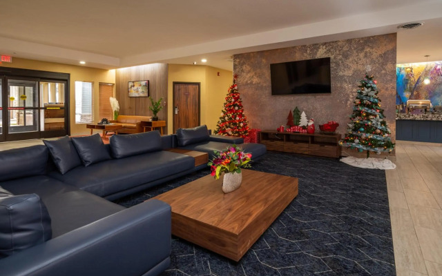 Endeavor Inn & Suites, Trademark Collection by Wyndham