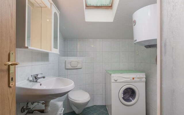 Awesome Home in Labin With Wifi and 4 Bedrooms