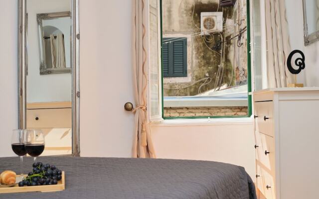 Apartment Galeriana Palace by Litto