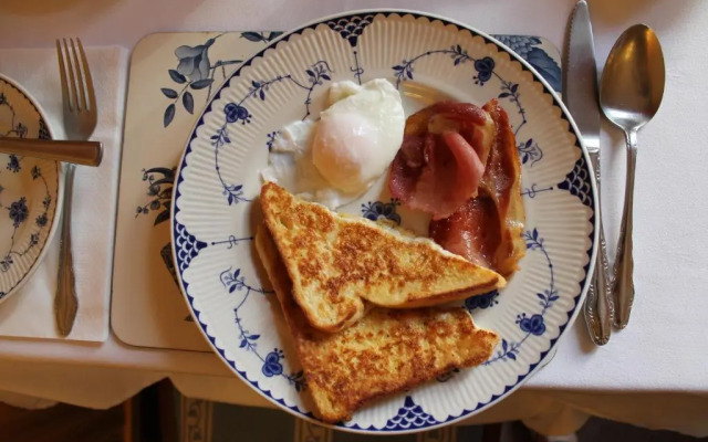 Montague Guest House