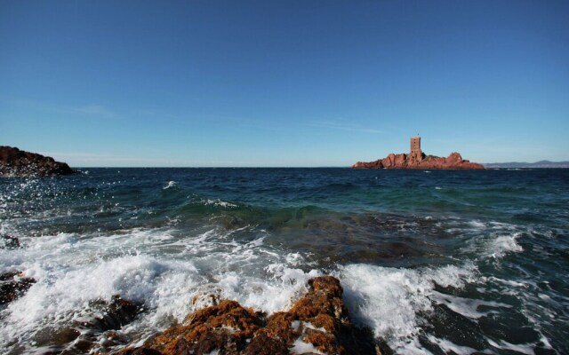 Comfortable Apartment With Dishwasher, 1 km. From the Beach