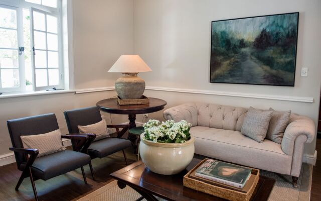 River Manor Boutique Hotel