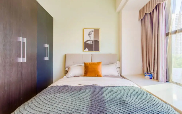 Locals Boutique Apartment Huafa Plaza 37