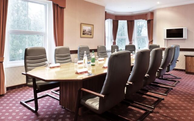 Copthorne Effingham Gatwick Hotel