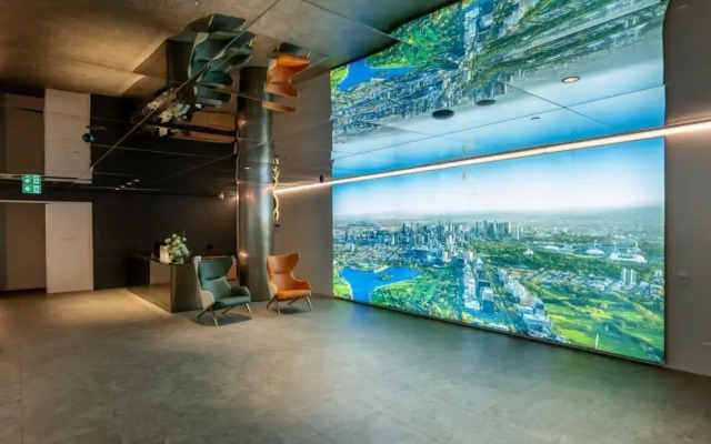 Luxury Melbourne With Albert Park Views