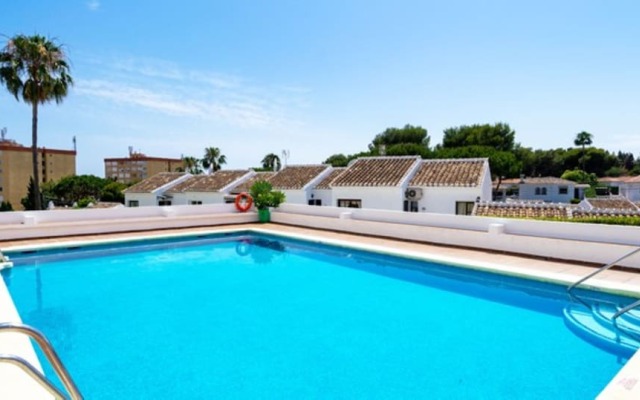 Apartment - 2 Bedrooms with Pool and WiFi - 107885