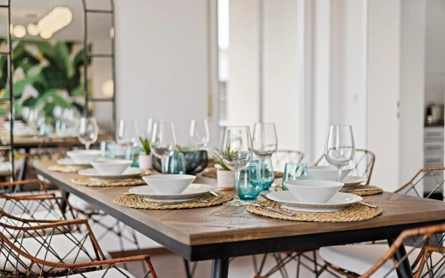 BRIGHT: The PENTHOUSE - Jacuzzi - BBQ - Parkplatz/Parking