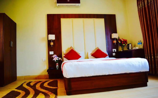 Regal Airport Hotel