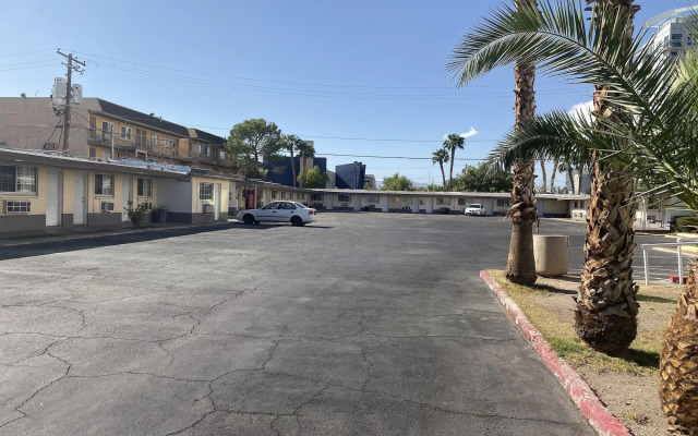 OYO Gateway Motel Las Vegas North Strip/Fremont St. Area