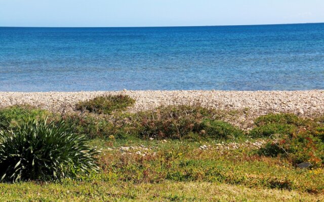 Villino Maja 2 Bedrooms Apartment in Stintino