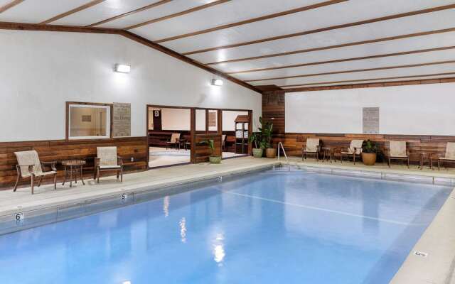 Ridgeline Hotel at Yellowstone, an Ascend Collection Hotel