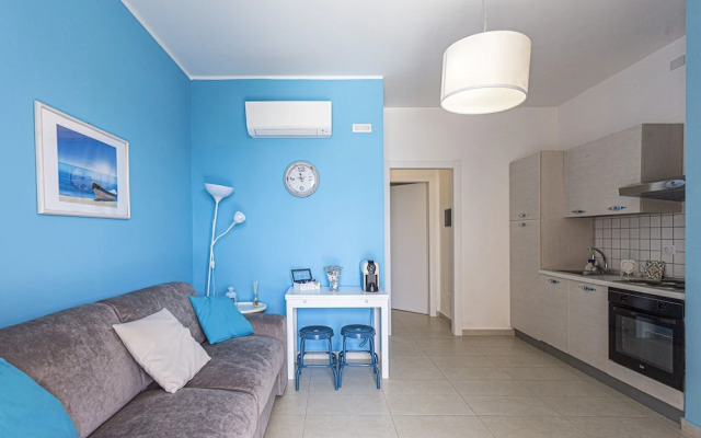 Small Luxury Apartment With Pool
