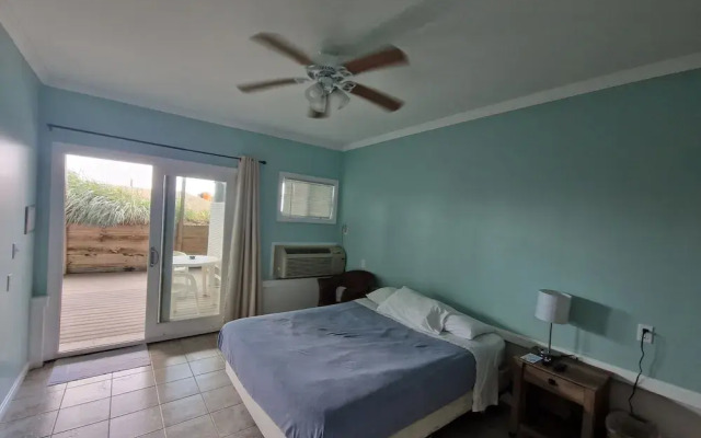 Sandcastle Beachfront Inn