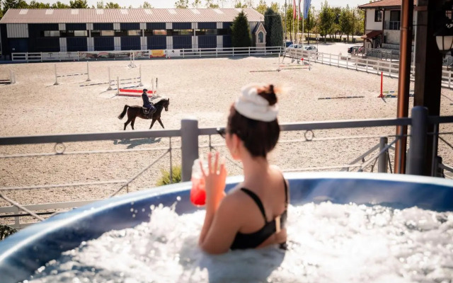 Boutique Complex Trakiets