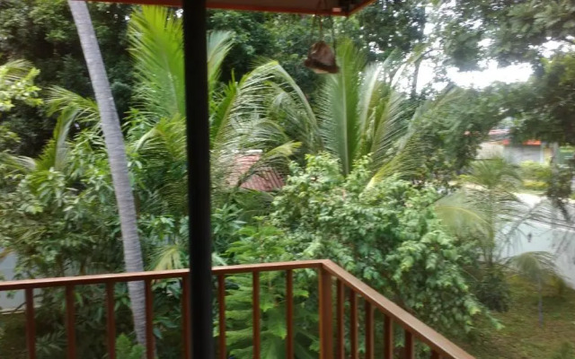 Mayura Rest Inn