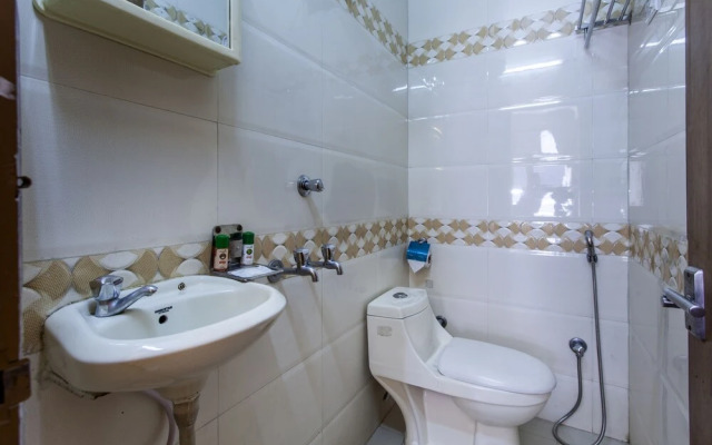 OYO 5533 Bafel Residency