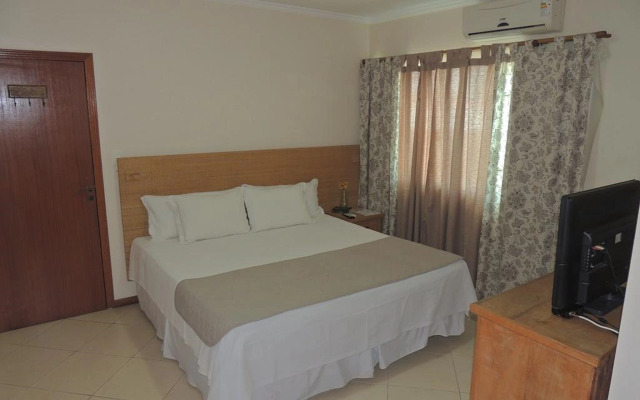 Hotel Pousada La Belle