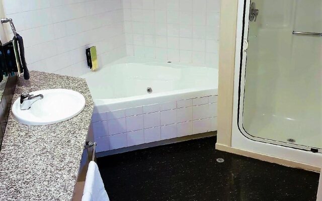 Parklane Motor Lodge