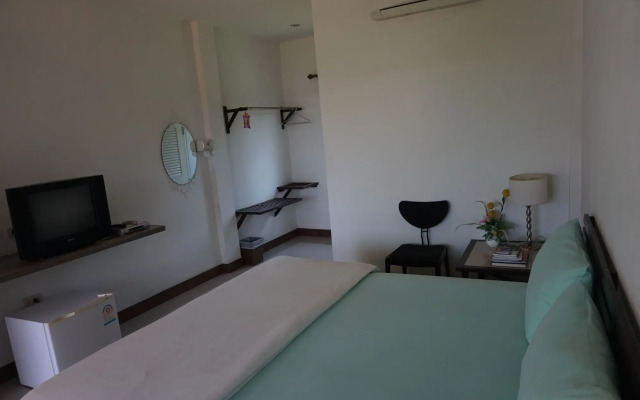 Thatphanom Place
